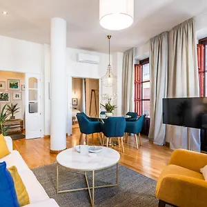 tuguest-reyes-catolicos-apartment.es-andalucia.com/